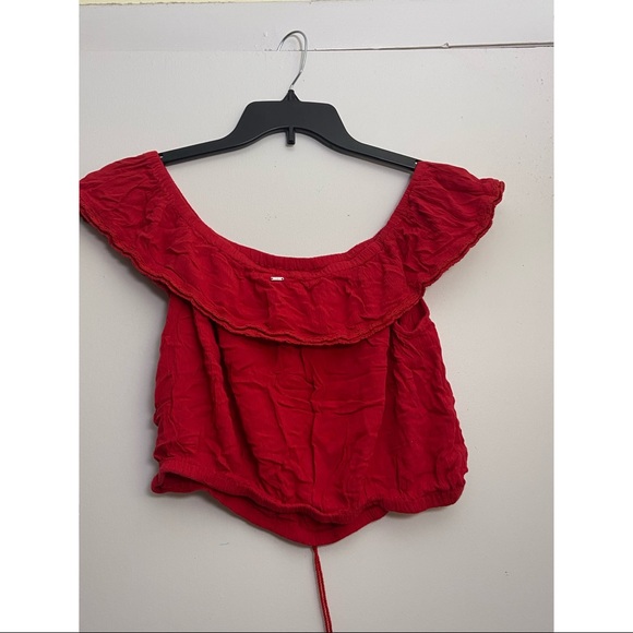 Guess Off The Shoulder Top - Picture 2 of 2